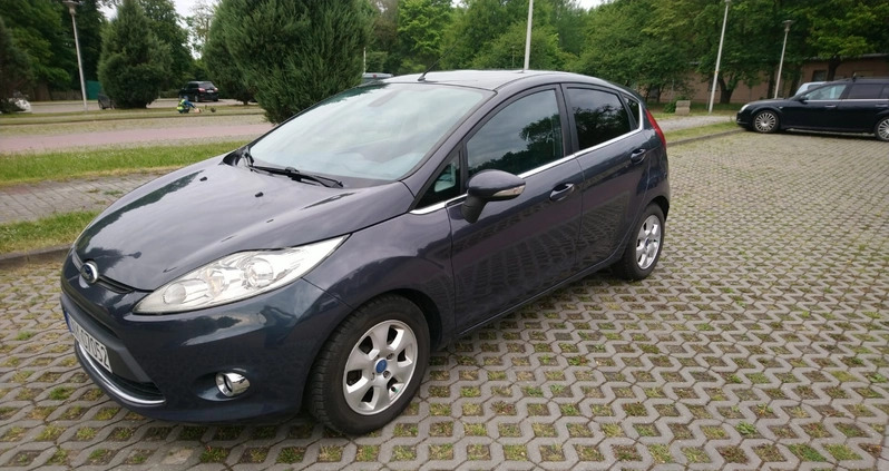 Ford Fiesta cena 19950 przebieg: 135000, rok produkcji 2011 z Nysa małe 154